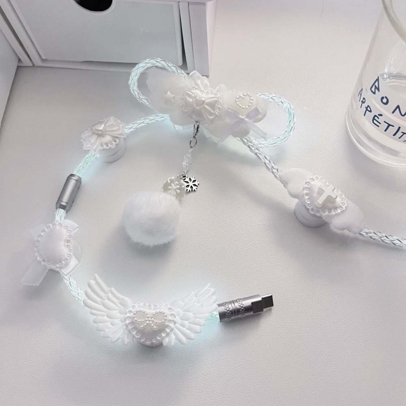 Decor Lighting Returns - New 8K Avaitor Cable White Light