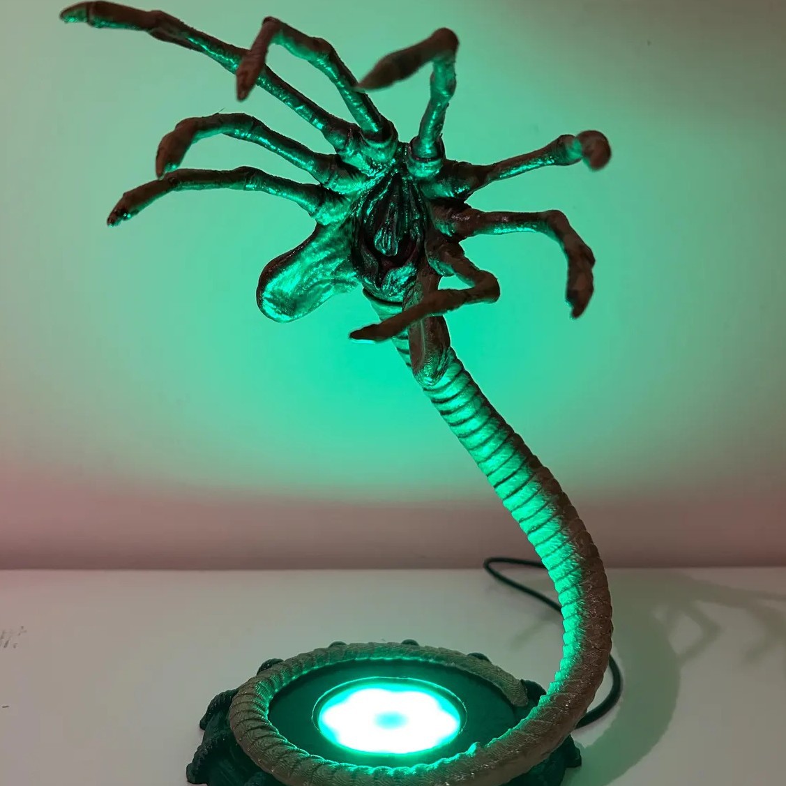 Alien Facehugger Lamp Nightlig - Lighting Decor Items ulasan dan harga